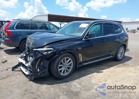 2023 BMW X5 Phev xDrive45E z USA, uszkodzony, nr VIN 5UXTA6C01P9P38693